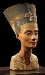 The Nefertiti bust, in Neues Museum